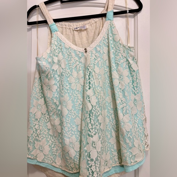 Jolt Tops - Mint Lace Sleeveless Top
